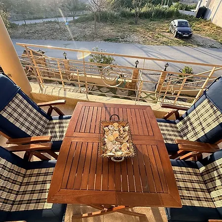 بيت للعطل Areti House نيكيتي